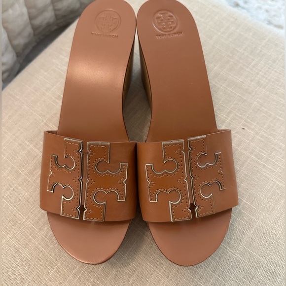 Tory Burch Patty Leather Platform Wedge - Picture 3 of 5